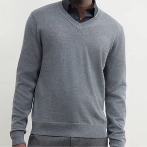 Nordstrom 100% Merino Wool Men's Charcoal V-Neck Sweater